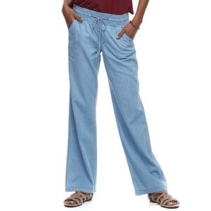 NWT Wide Leg Stretch beach Pants